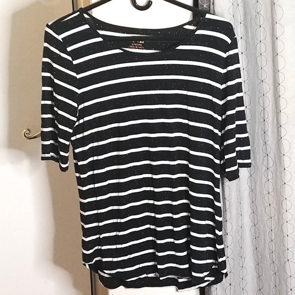 APT. 9 - Modern Essentials - Top - Large - Striped